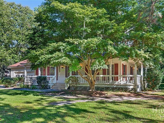 3rd image of 55 River Bend Road