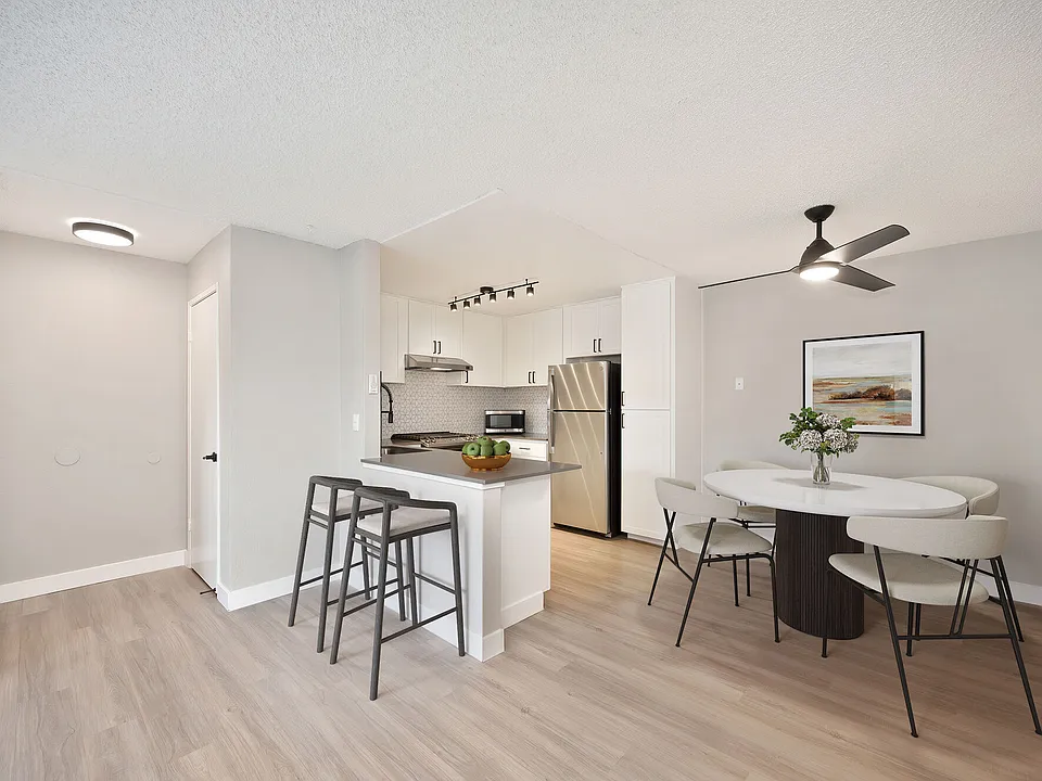 The Harlow apartments community photo