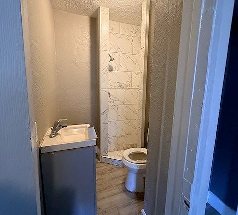 5th image of 305 66th St