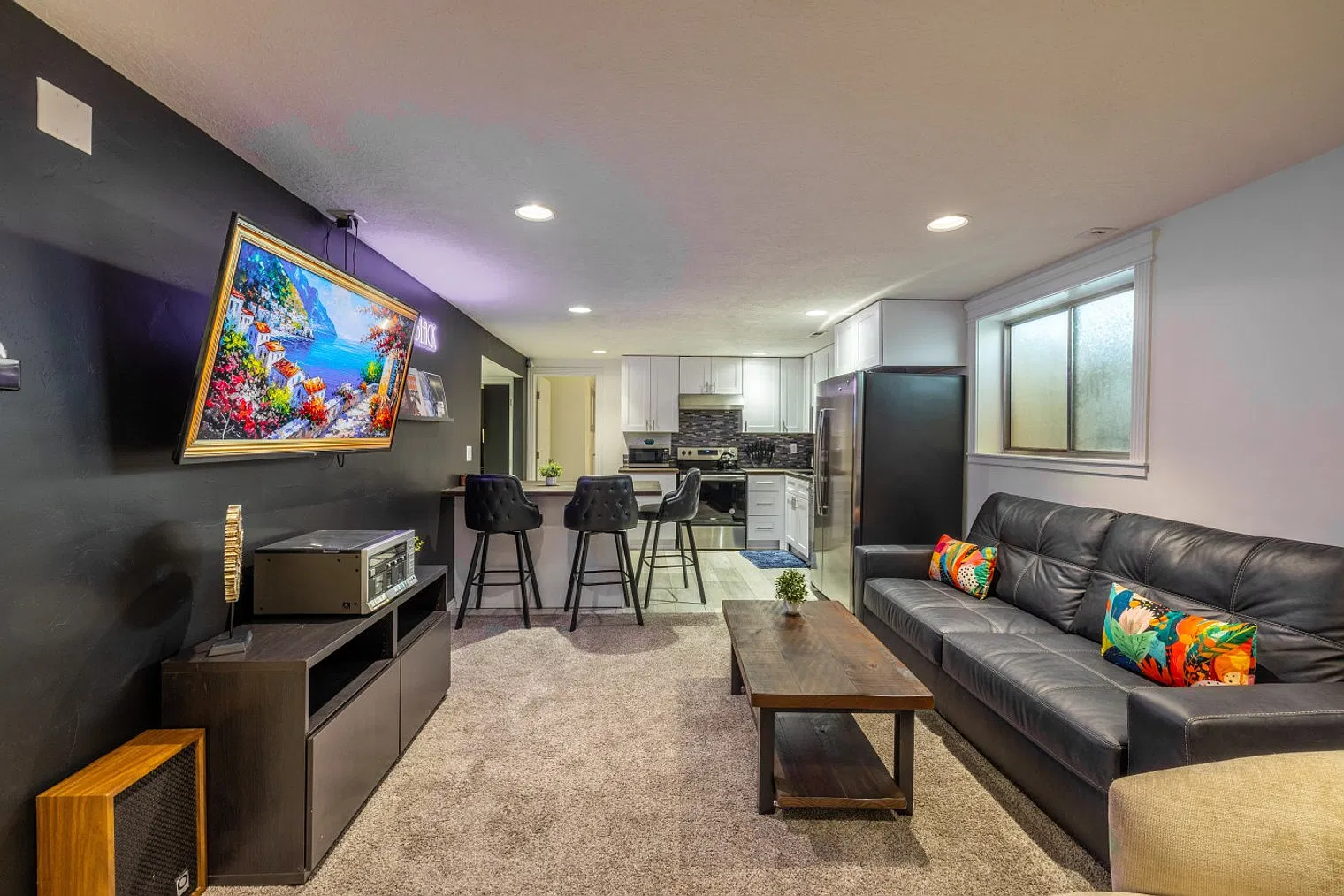 3 bed, 1.0 bath, 2023 sqft, $2,675 — Photo 1