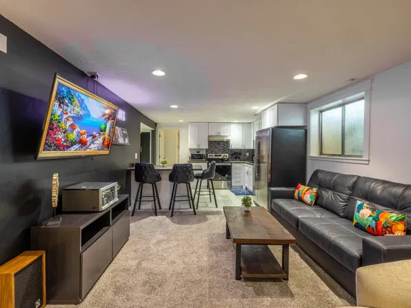 602 E Acoma Rd, Midvale, UT