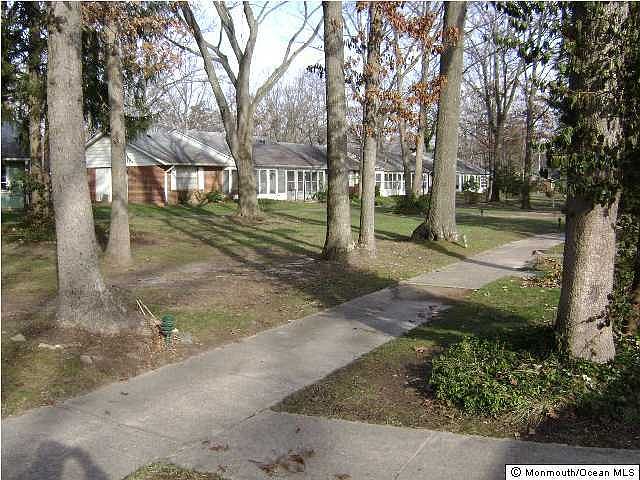 2nd image of 301 W Malvern Court #D
