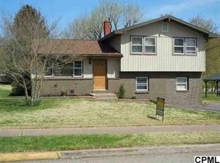 713 Charles Rd, Dauphin, PA 17018