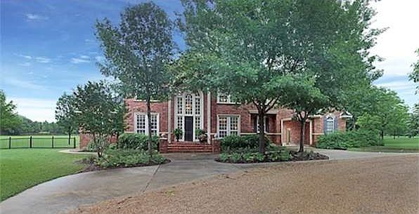 1st image of 1201 Rose Ln