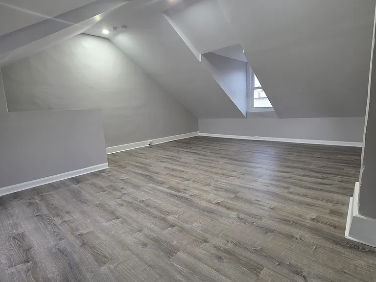141 Peach St — Photo 22