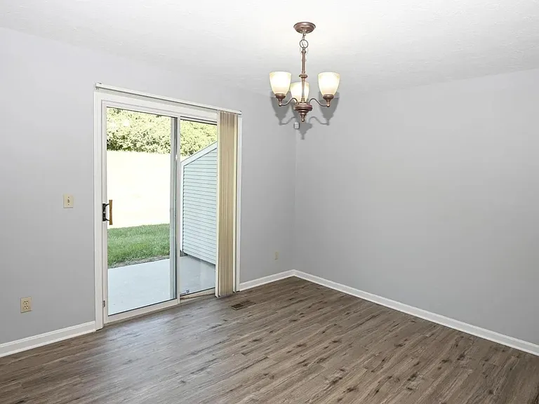 306 Glenwood Ave — Photo 10