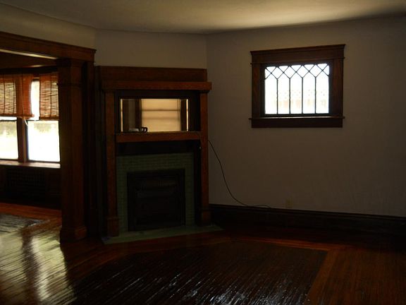 3rd image of 59 Beck Ave #1