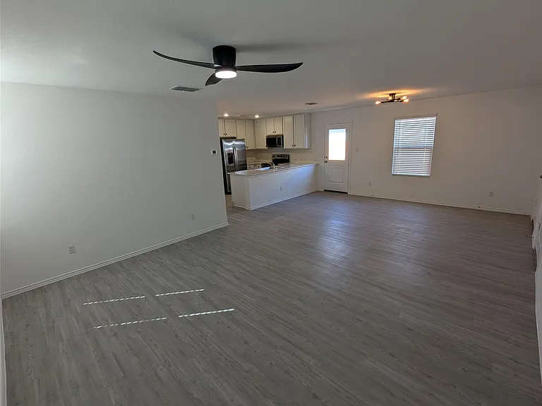 344 Marty Allen Loop — Photo 4