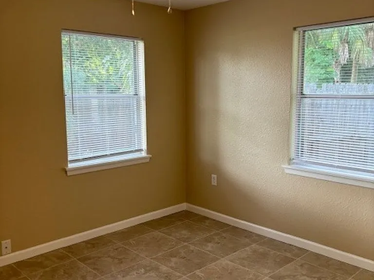120 Hardin Pl — Photo 15