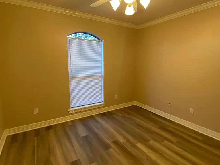 1022 Creole Dr — Photo 10