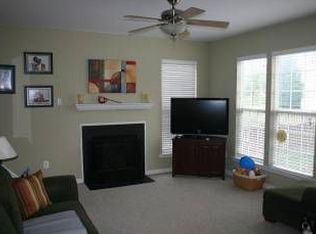 26020 Rachel Hill Dr, Chantilly, VA 20152