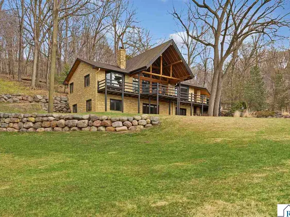 320 Chapman Rd, Mankato, MN 56001