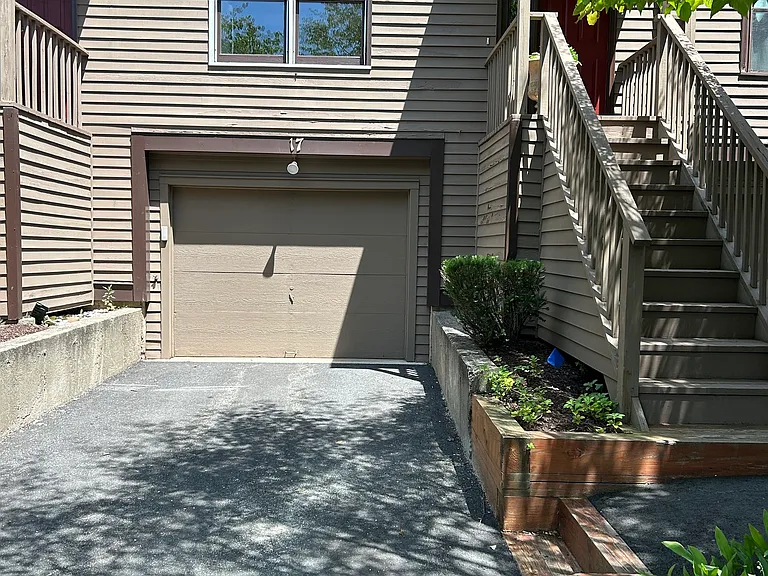 17 Eagle Rock Cir #17 — Photo 28