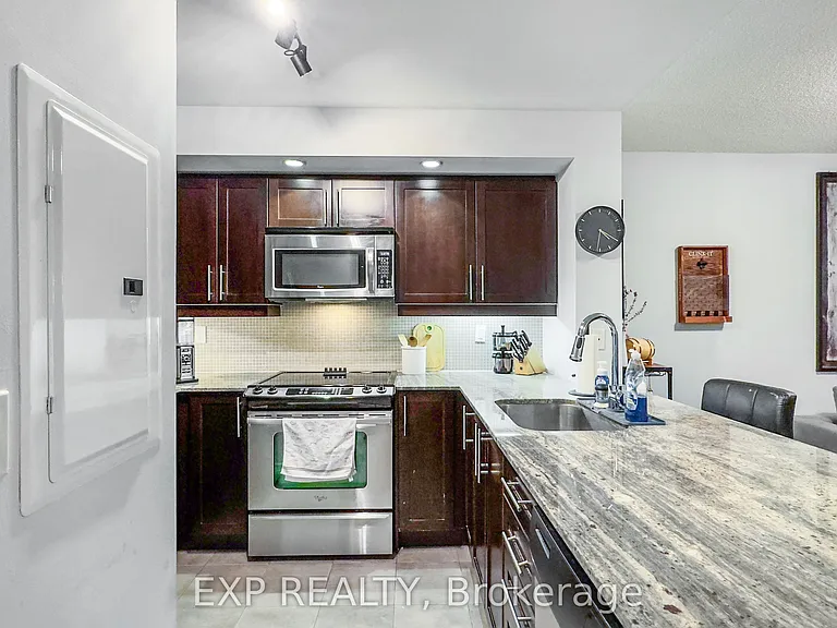 75 Liberty St #419 — Photo 10