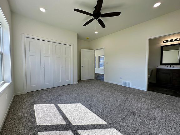 4th image of 707 Cherry Ln