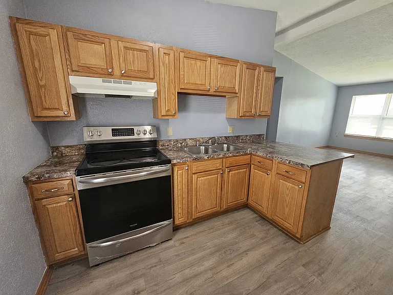 6208 NW Birch Ave — Photo 6