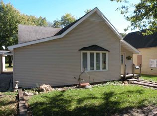 315 N 8th St, Clinton, IN 47842