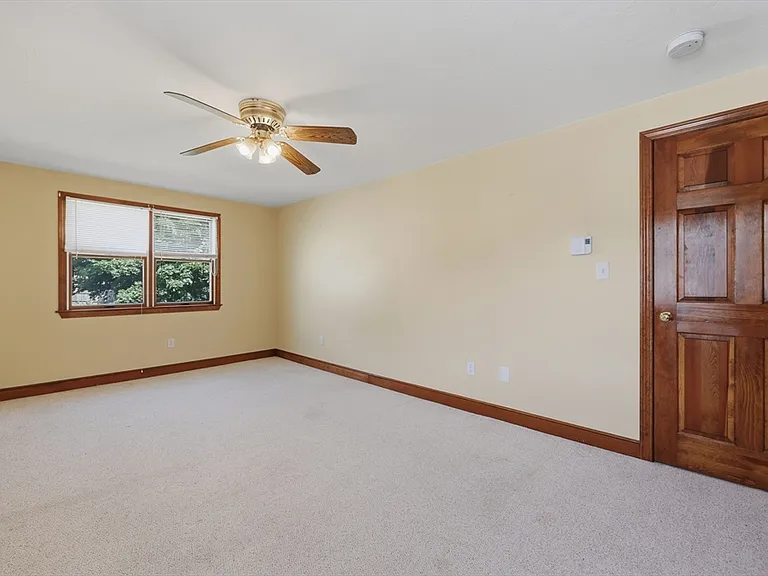 21 Janet Cir #2 — Photo 17