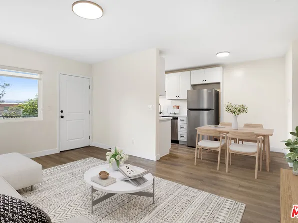 1743 9th St #1, Santa Monica, CA 90404