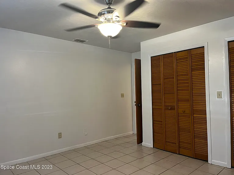 814 Poinciana St — Photo 4