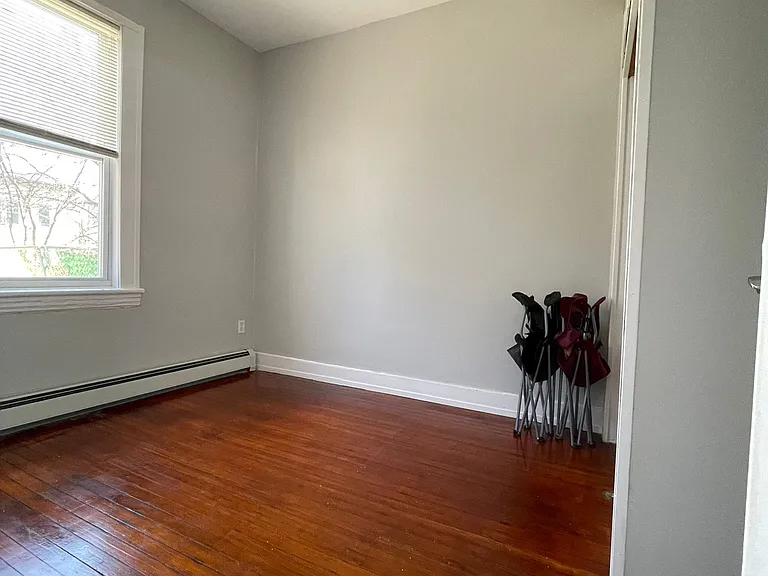 84 Winfield Ave #3 — Photo 3
