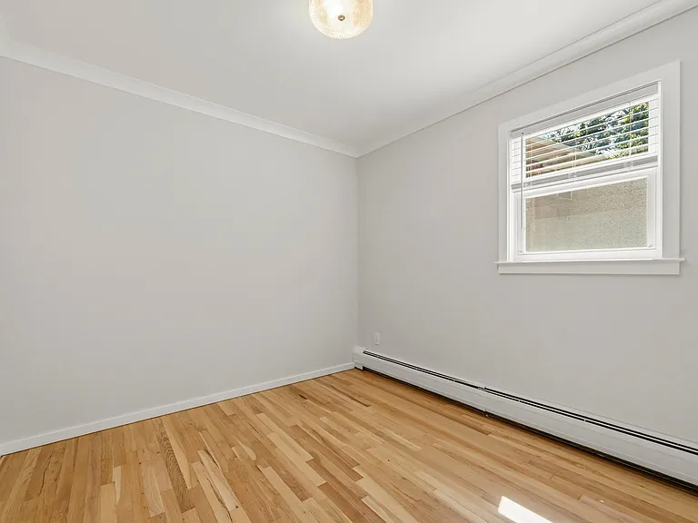901 Washington Dr — Photo 10