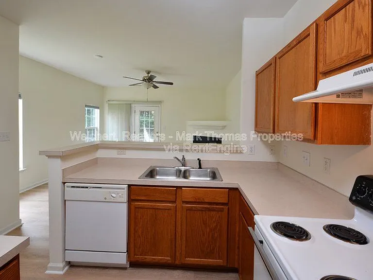 1326 Holly Grove Way — Photo 9
