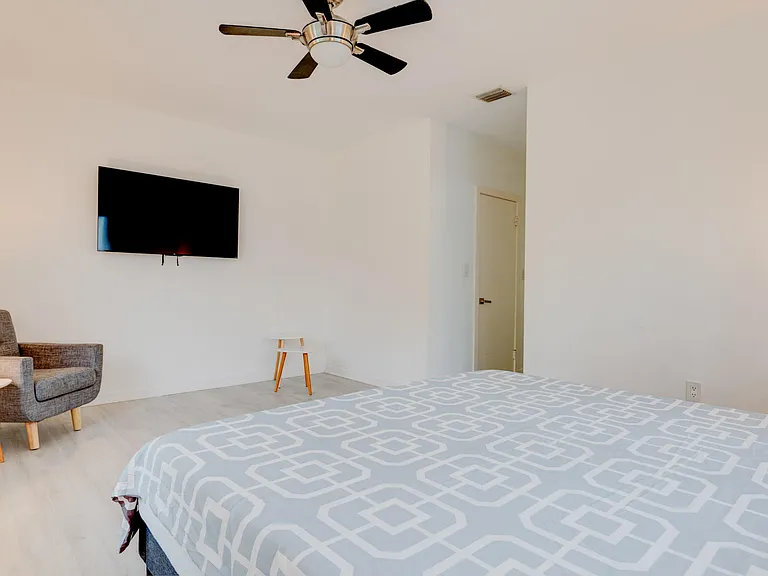 7528 Buccaneer Ave — Photo 19