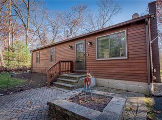 208 Burnt Hill Rd, Scituate, RI 02831