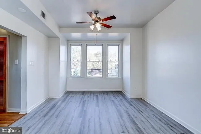 2524 W Girard Ave #2 — Photo 6