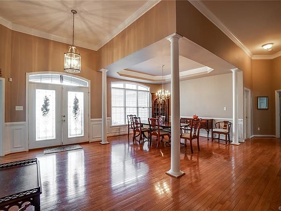 4th image of 8365 Buckard Dr