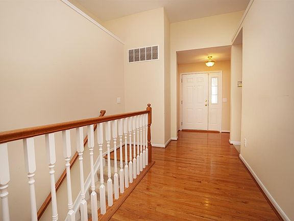 3rd image of 5334 Station Dr