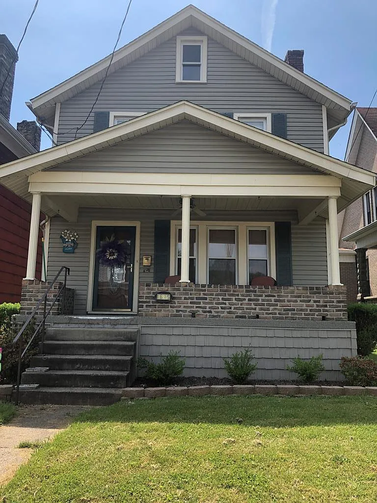 1615 Main St photo 1