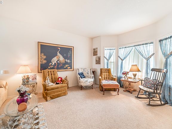 4th image of 12712 NE 49th Way