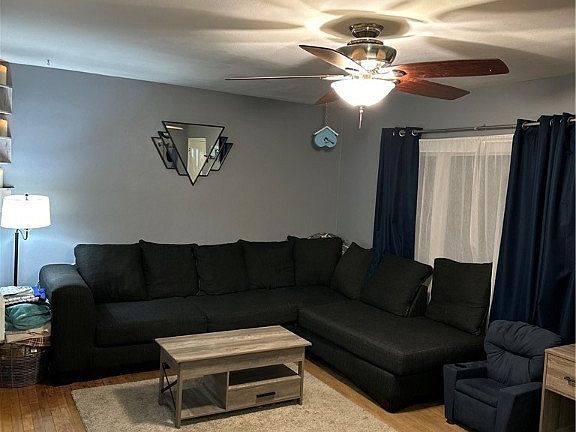 2nd image of 1134 Bell Ave
