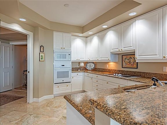 4th image of 8930 Bay Colony DR #902