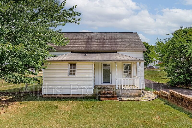 1st image of 407 Cedar Lane Rd