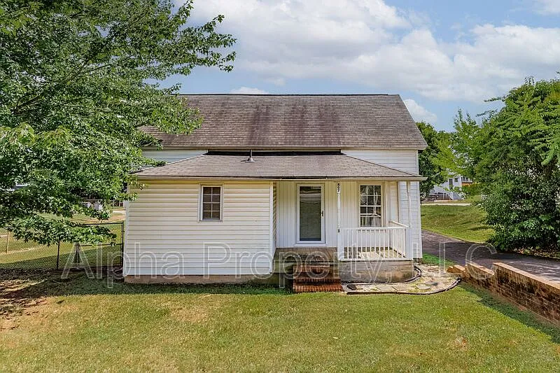 407 Cedar Lane Rd
