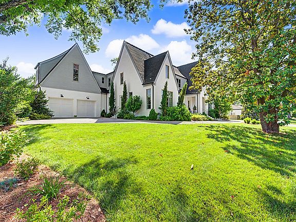 5th image of 2825 Sugartree Rd