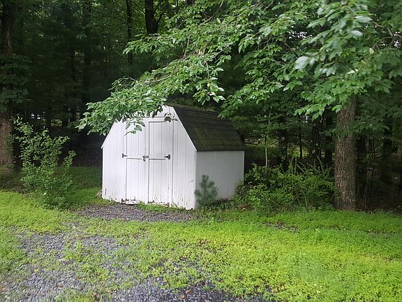 2nd image of 110 Darcy Dr