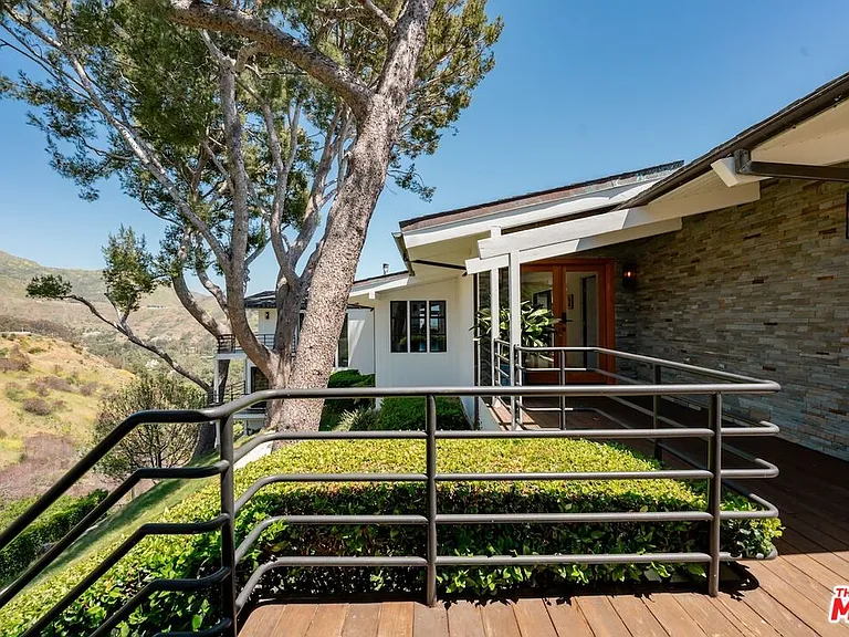 23701 Harbor Vista Dr — Photo 4