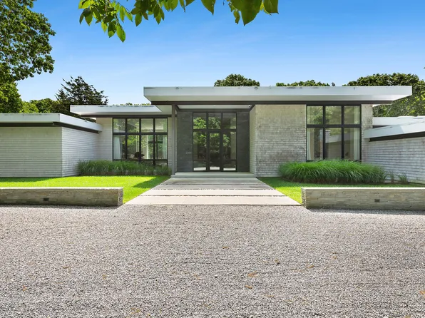32 Neck Path, East Hampton, NY 11937