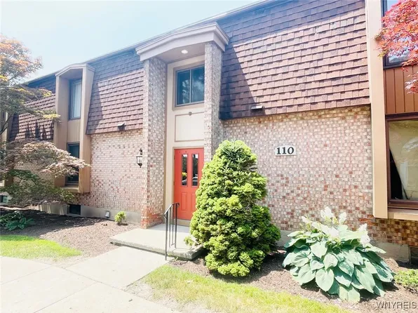 110 Charter Oaks Dr APT 3, Amherst, NY 14228