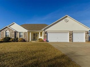 18 White Dove Ct, Dardenne Prairie, MO