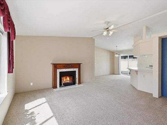 5th image of 1006 W Sunny Creek Cir