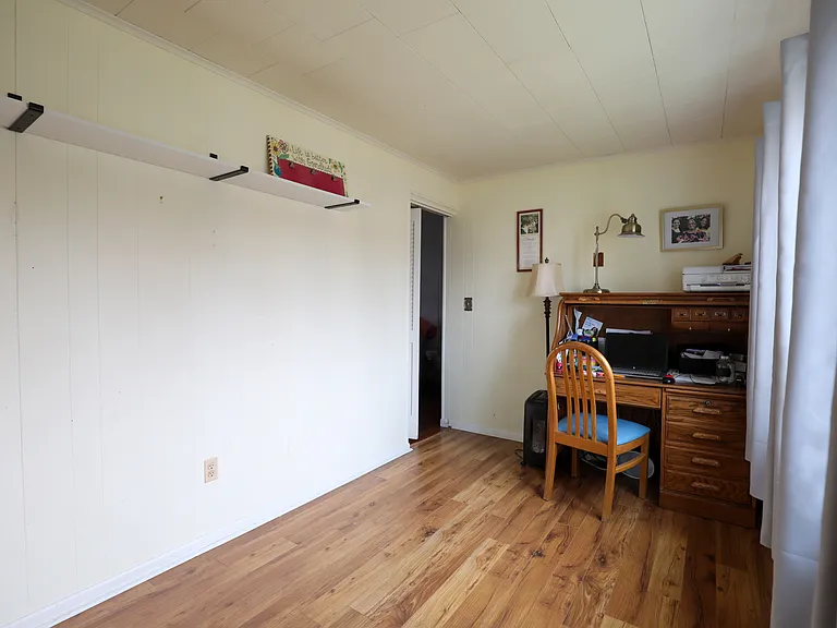 98 Hurley Ave — Photo 11