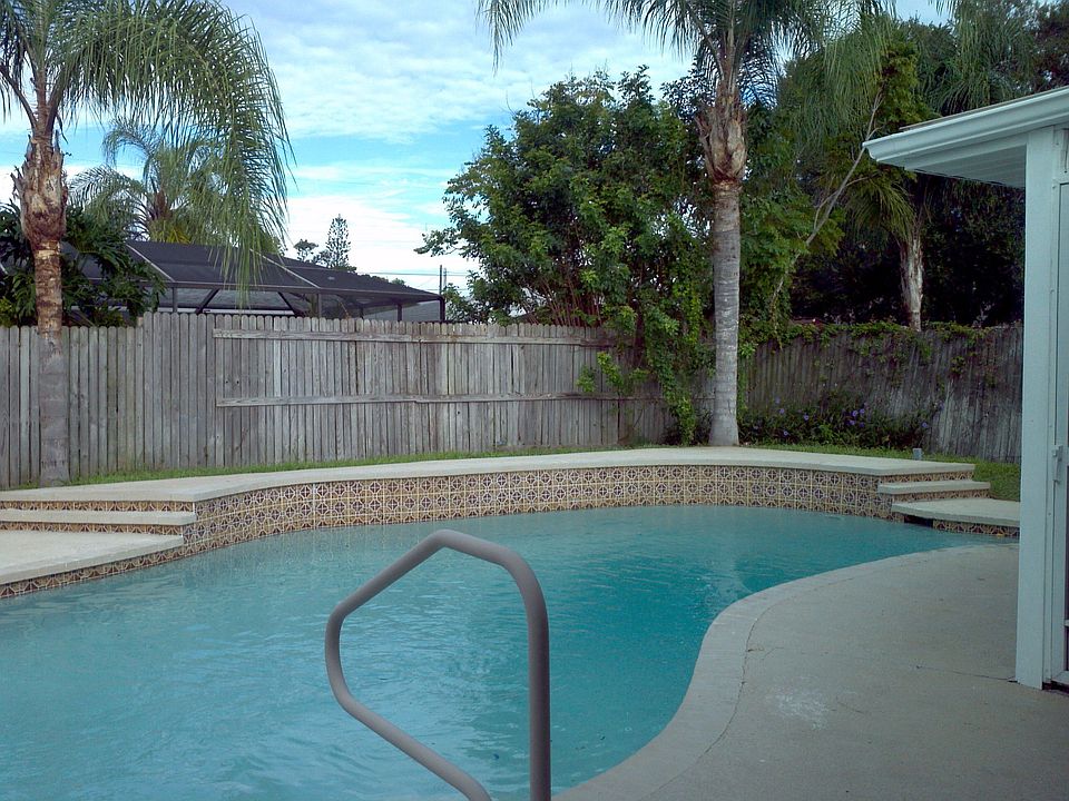1st image of 3206 Vinson Ave