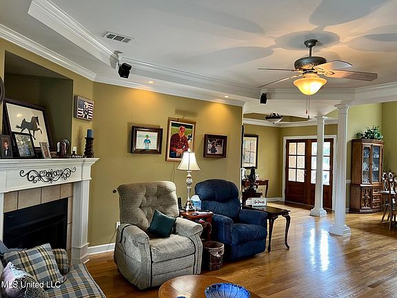4th image of 1329 Ora Lee Dr