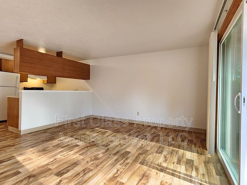 1st image of 9555 SW Hall Blvd APT 23