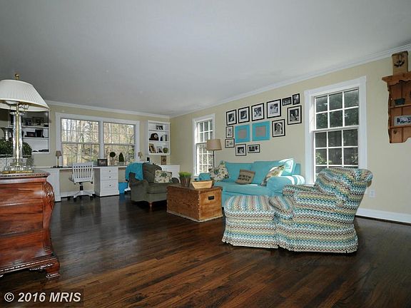 2nd image of 1341 Argyll Dr